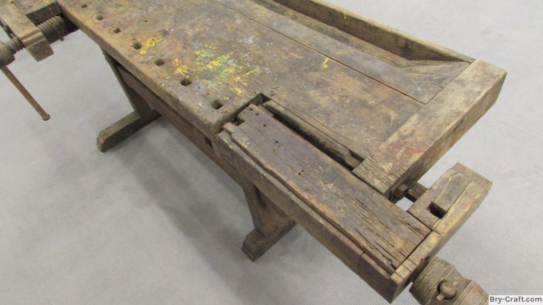 Antique Carpenters Woodworking Bench. - Victor-Bruno.com